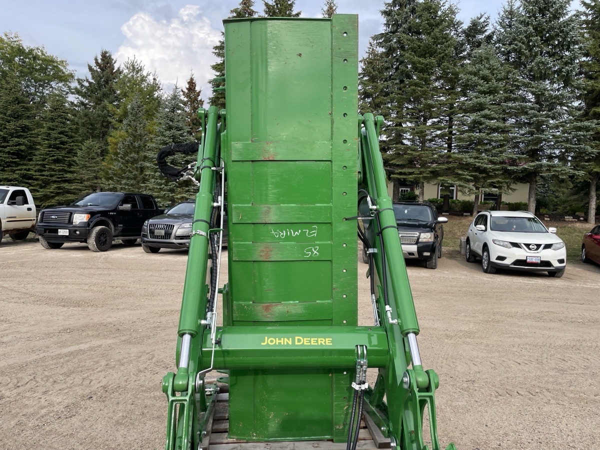 2024 John Deere 660R Image 4