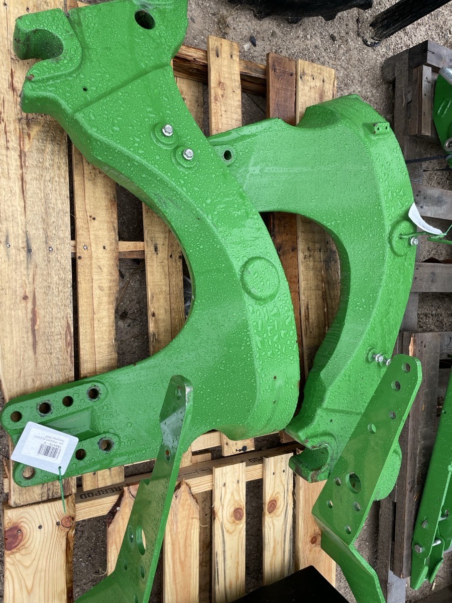 2024 John Deere 660R Image 6