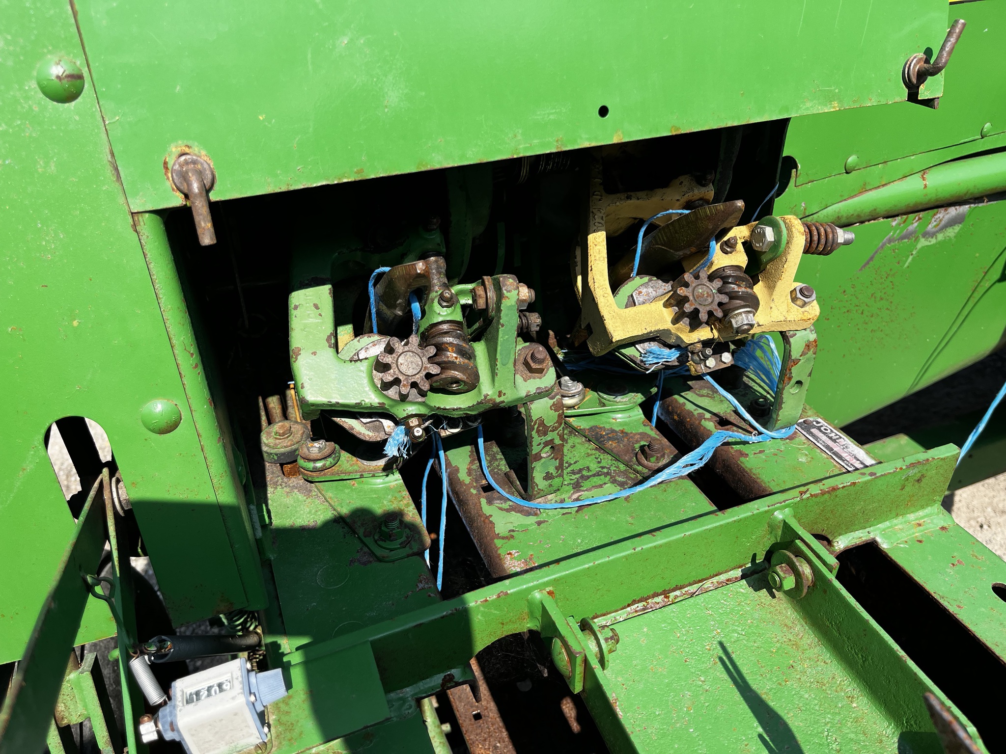 1979 John Deere 346 Image 4