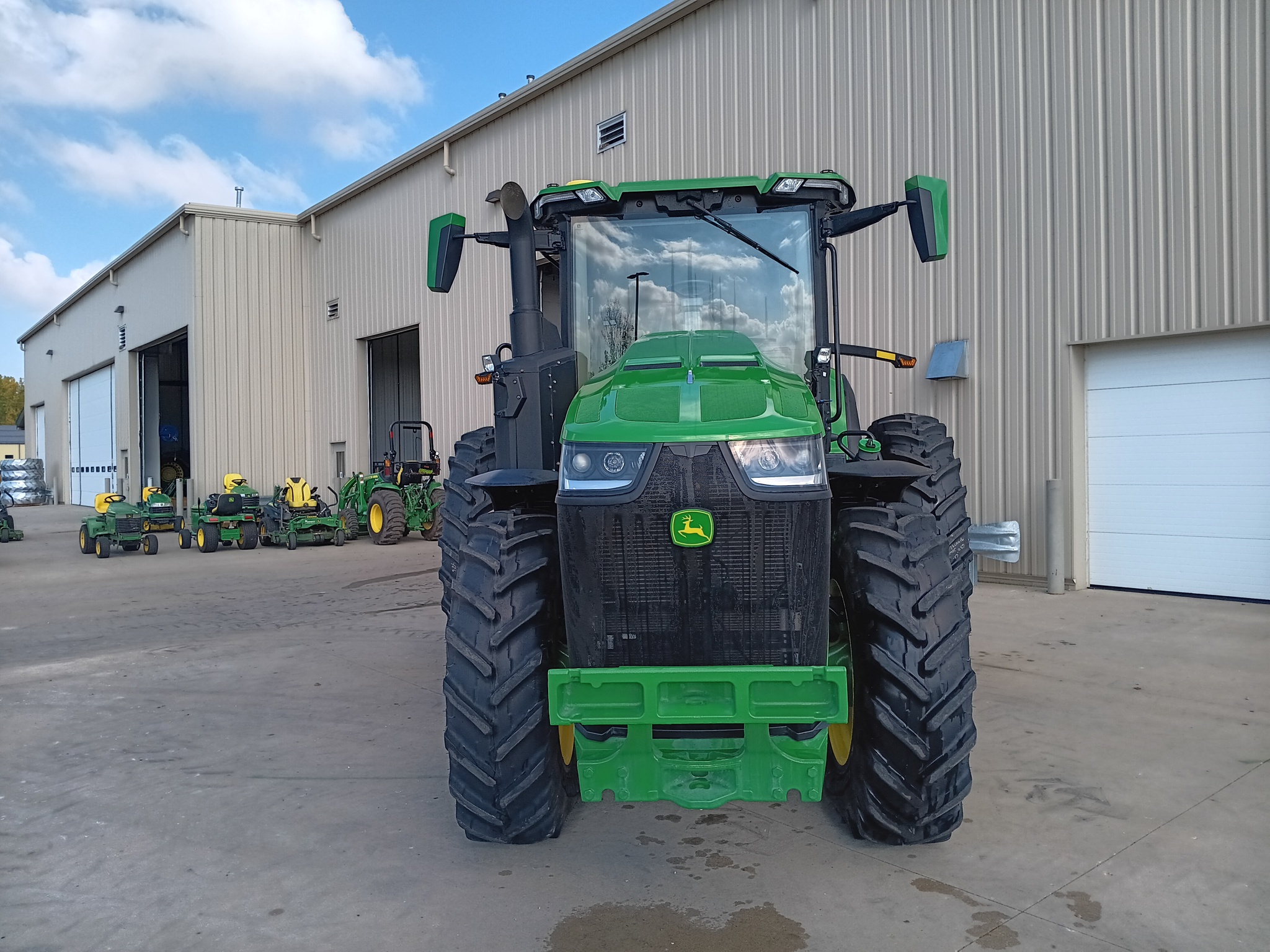 2024 John Deere 8R 250 Image 7