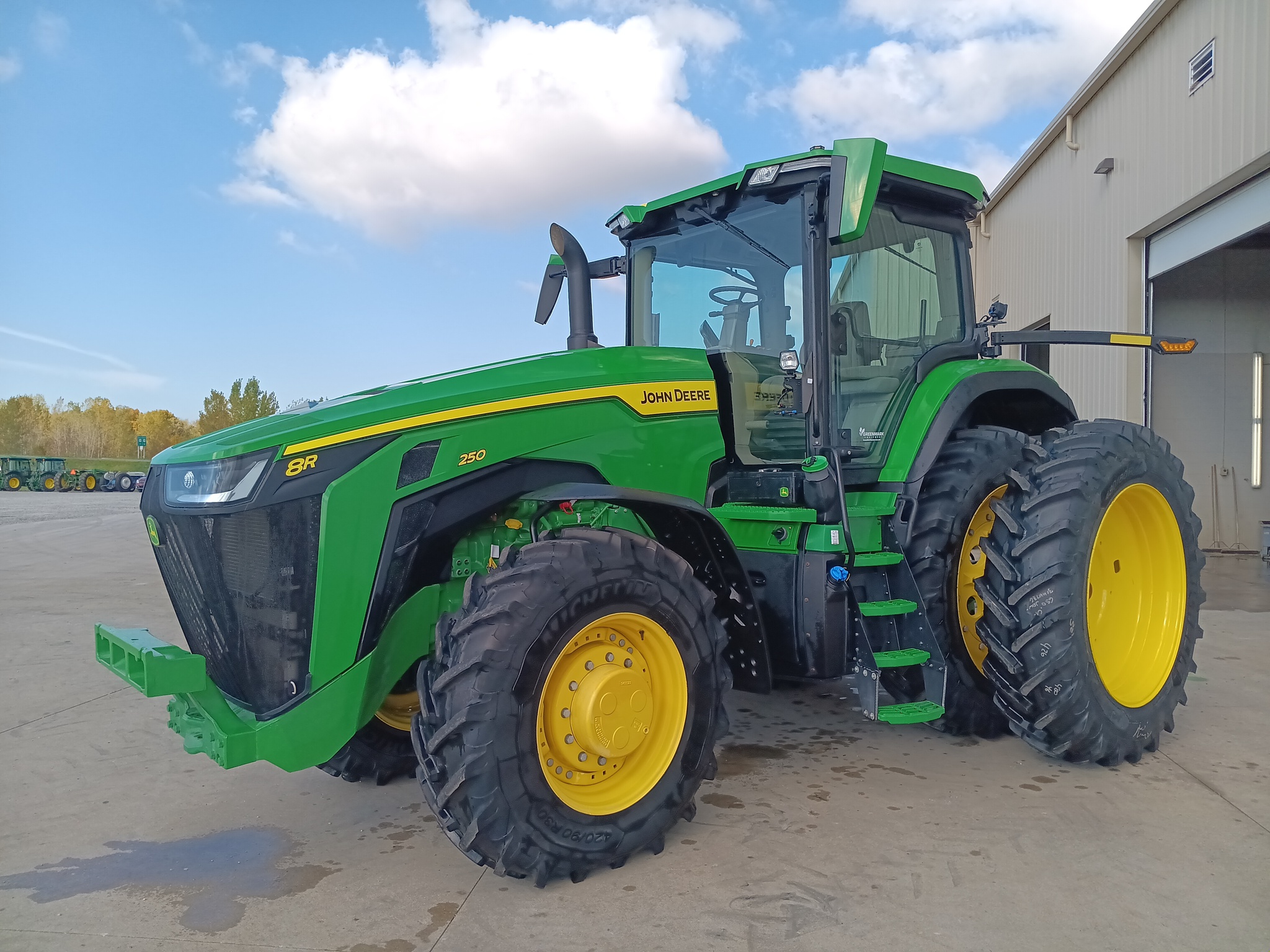 2024 John Deere 8R 250 Image 8