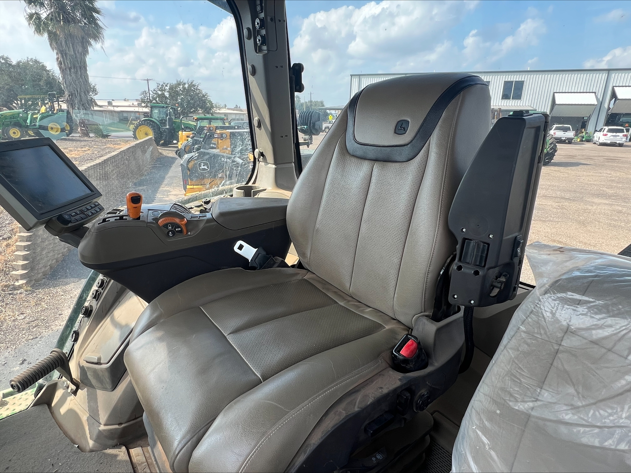 2022 John Deere 8R 340 Image 7