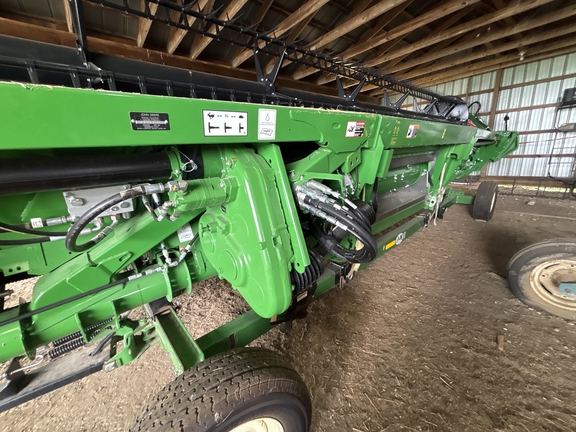 Used 2025 John Deere RDF 35 Combine Platforms at Koenig Equipment in Urbana, OH - Photo4