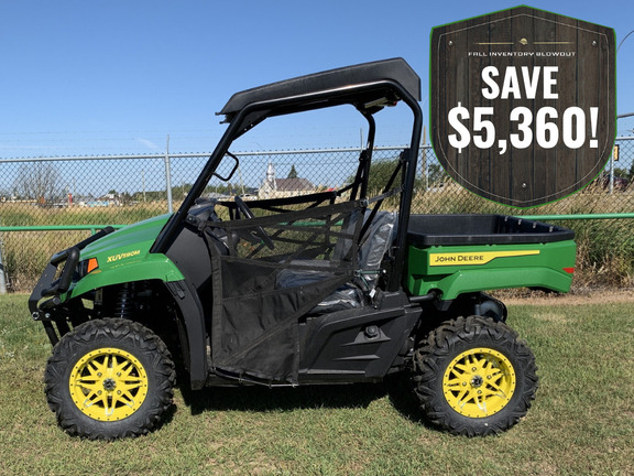  John Deere 590M
