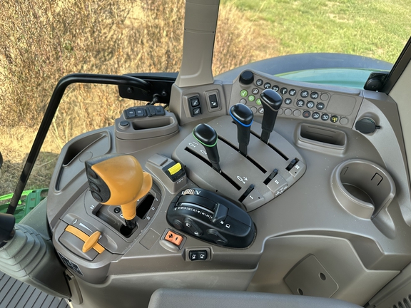Photo of 2024 John Deere 6140M
