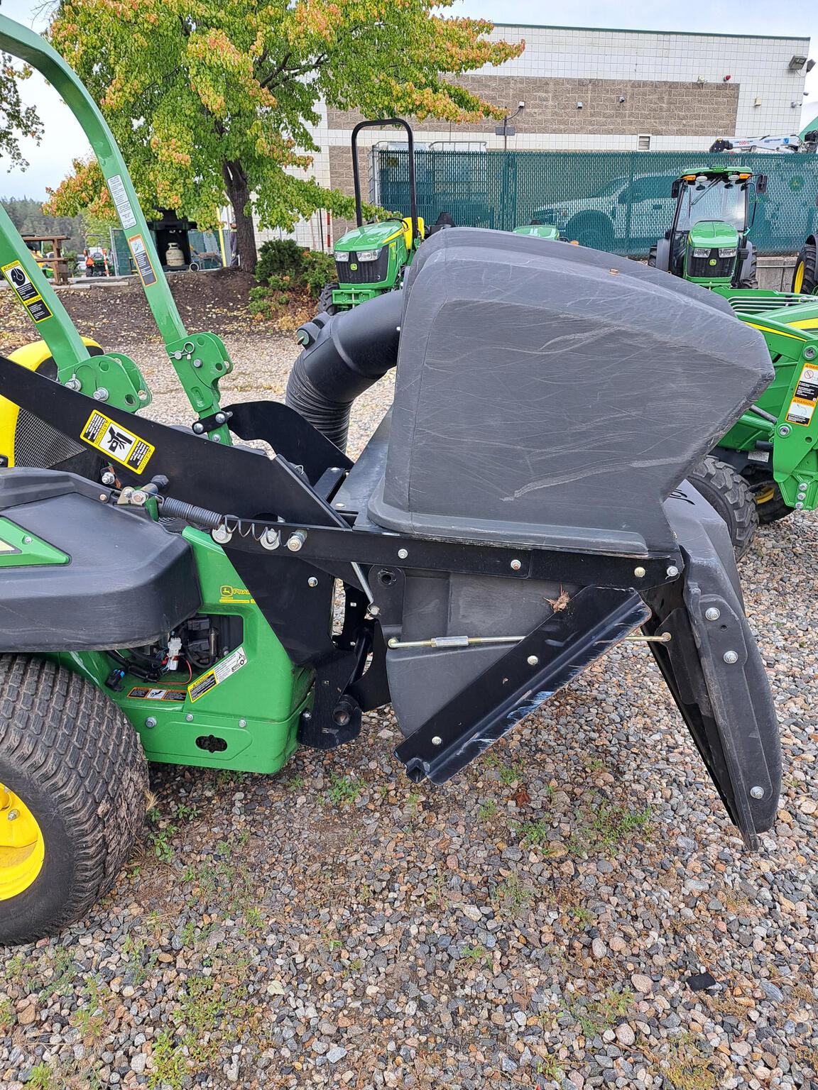 2014 John Deere Z925M Image 3