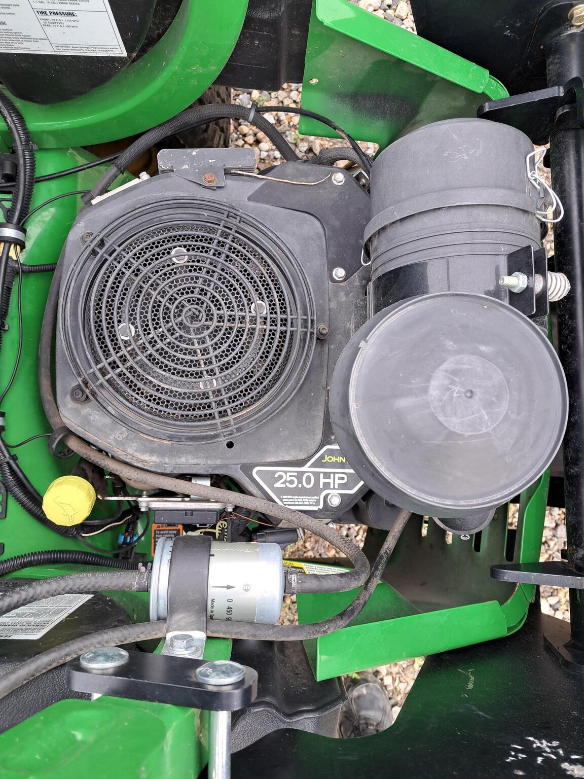 2014 John Deere Z925M Image 5