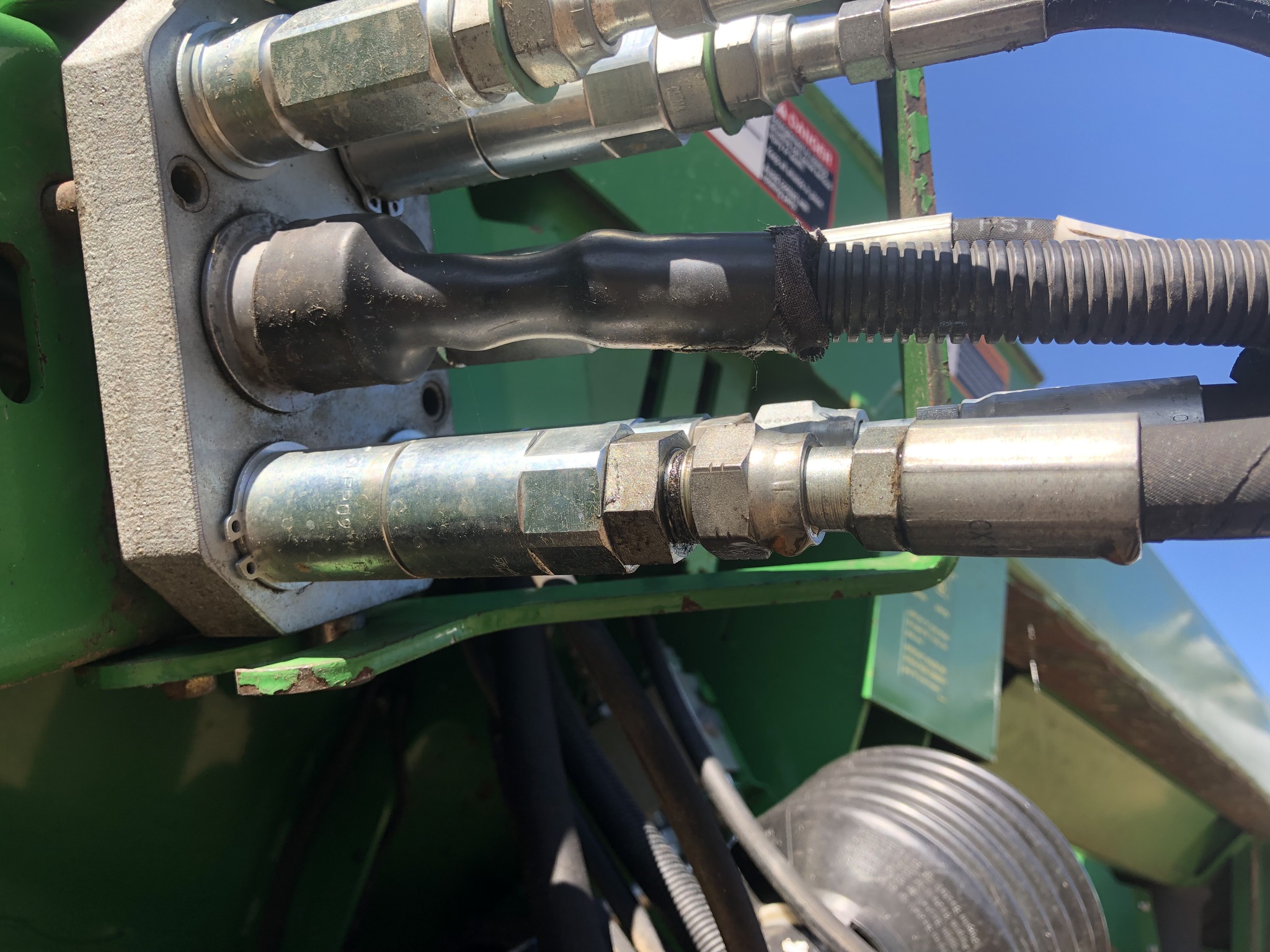 2014 John Deere 630FD Image 10