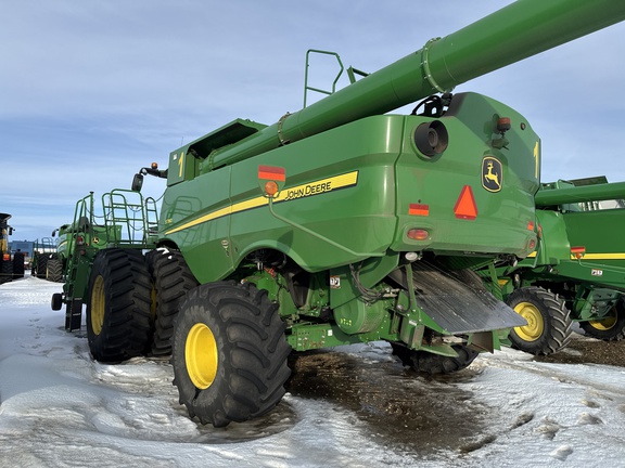 Used 2019 John Deere S780 Combines at Horizon Ag & Turf in Lloydminster, AB - Photo10