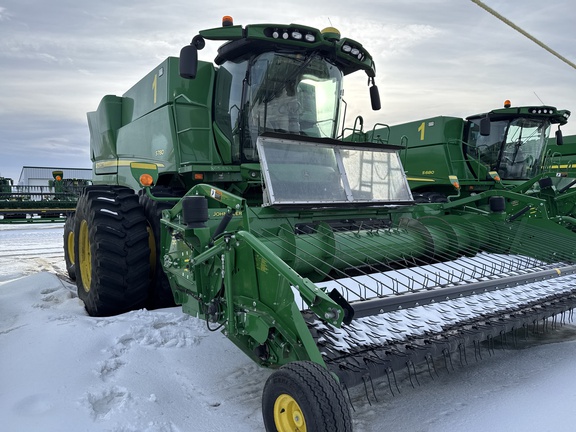Used 2019 John Deere S780 Combines at Horizon Ag & Turf in Lloydminster, AB - Photo3