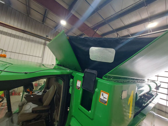 Used 2019 John Deere S780 Combines at Horizon Ag & Turf in Lloydminster, AB - Photo24
