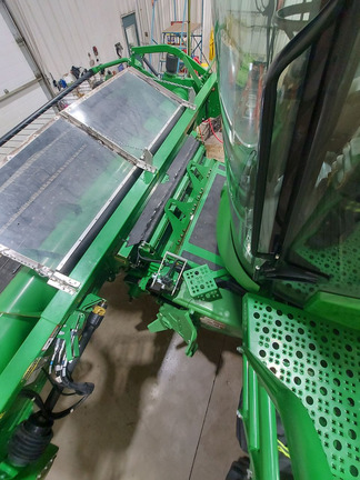 Used 2019 John Deere S780 Combines at Horizon Ag & Turf in Lloydminster, AB - Photo25