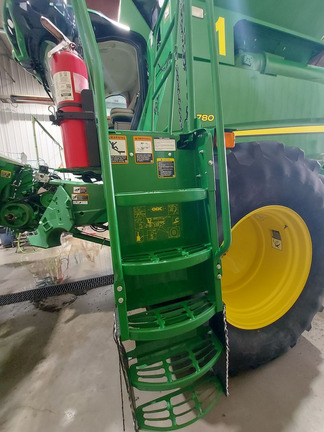 Used 2019 John Deere S780 Combines at Horizon Ag & Turf in Lloydminster, AB - Photo29