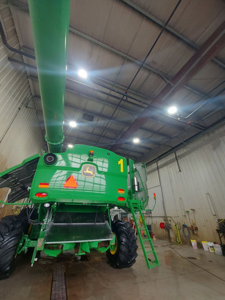 Used 2019 John Deere S780 Combines at Horizon Ag & Turf in Lloydminster, AB - Photo22