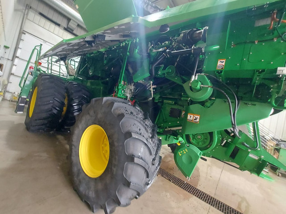 Used 2019 John Deere S780 Combines at Horizon Ag & Turf in Lloydminster, AB - Photo31