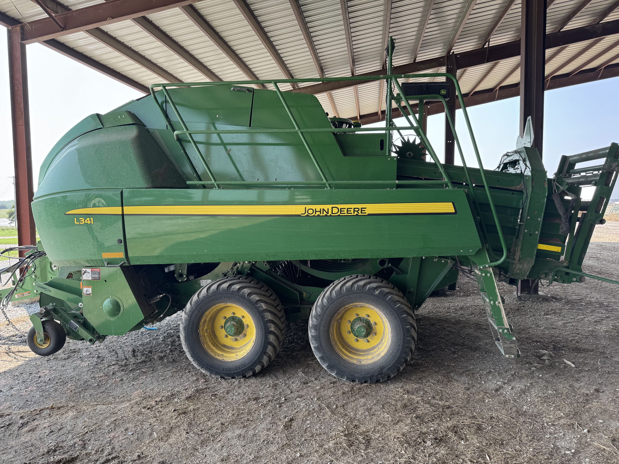  2022 John Deere L341 at Heritage Tractor in Pittsburg, KS