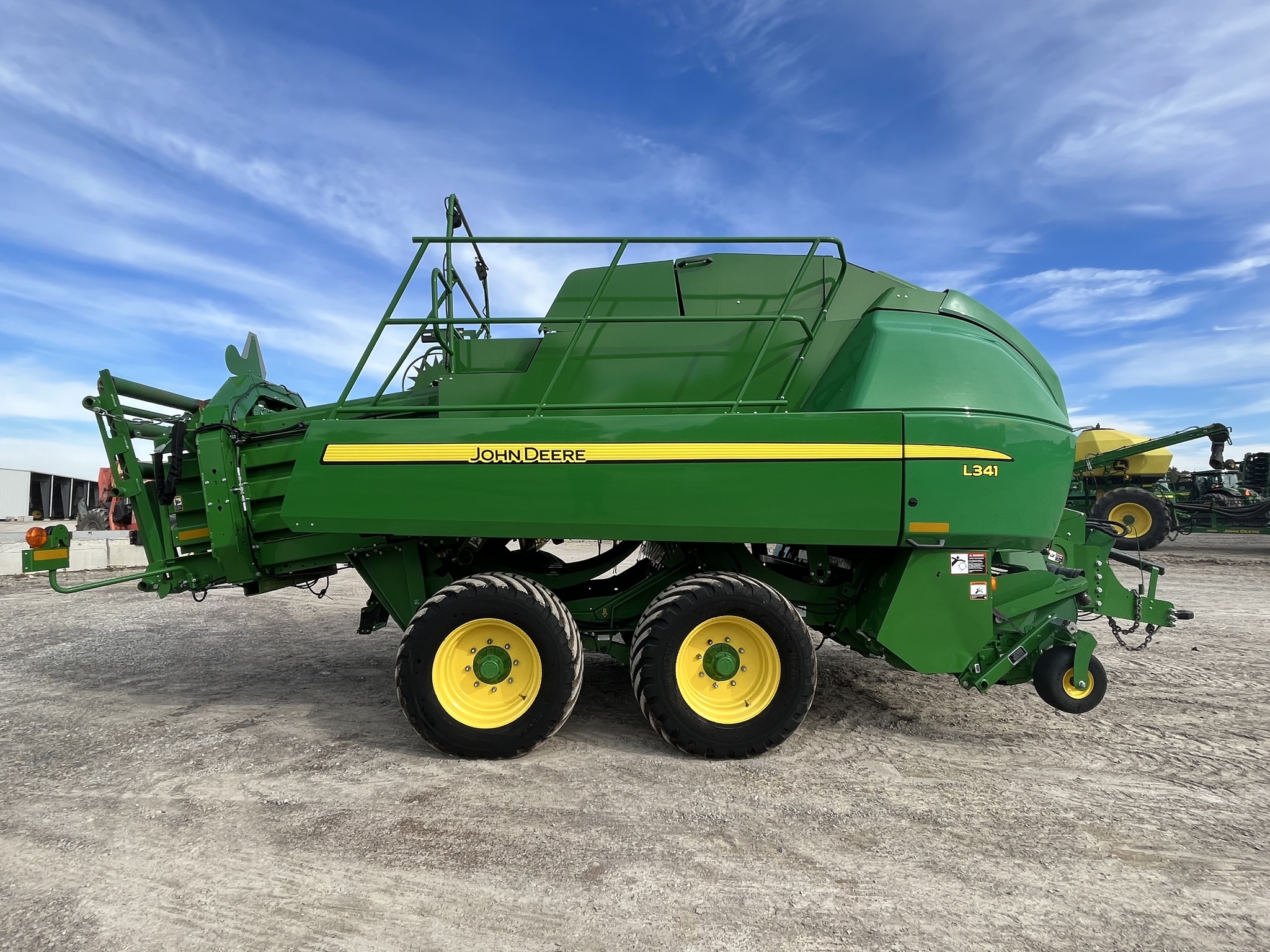  2022 John Deere L341 at Heritage Tractor in Pittsburg, KS