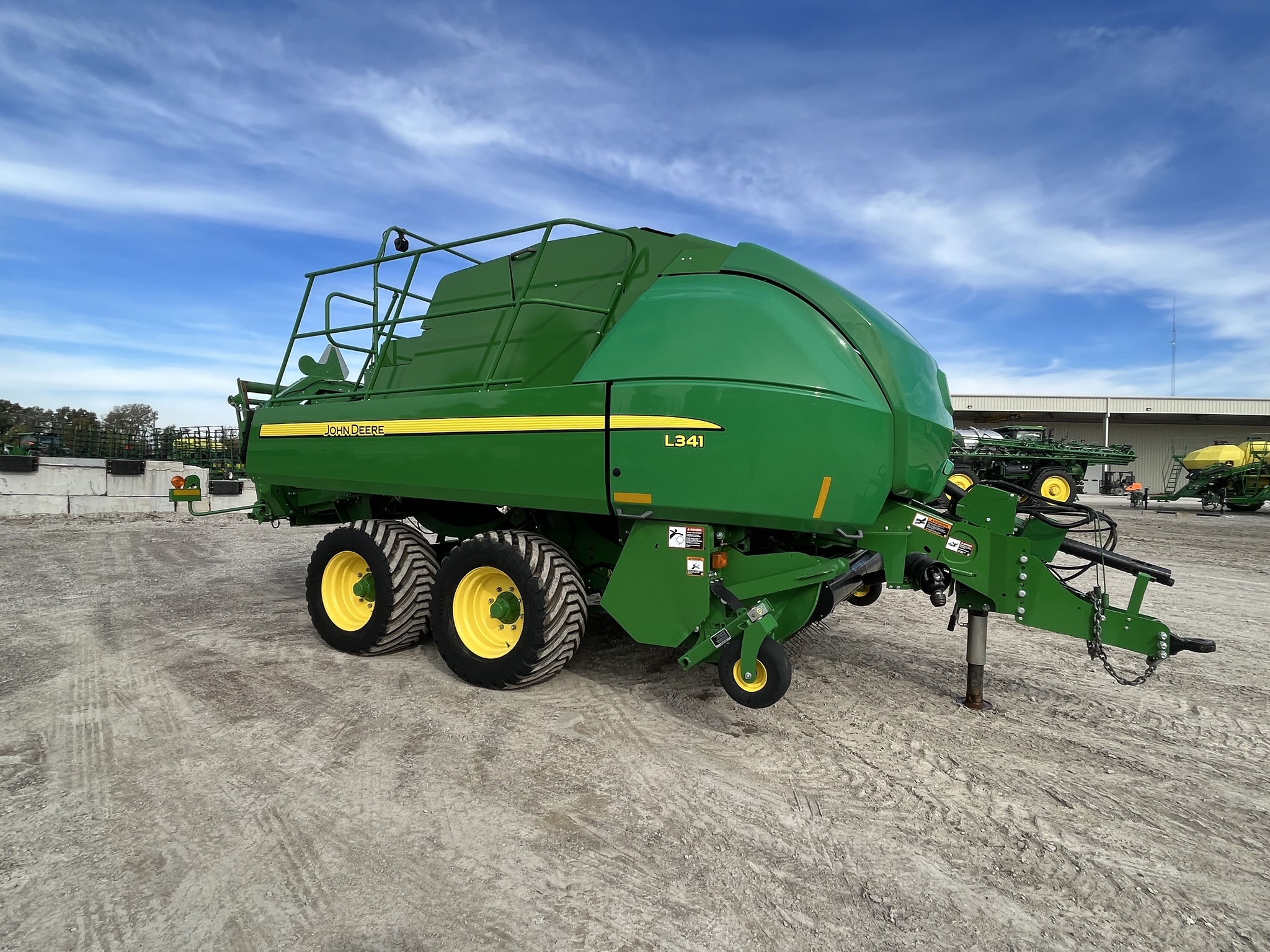  2022 John Deere L341 at Heritage Tractor in Pittsburg, KS