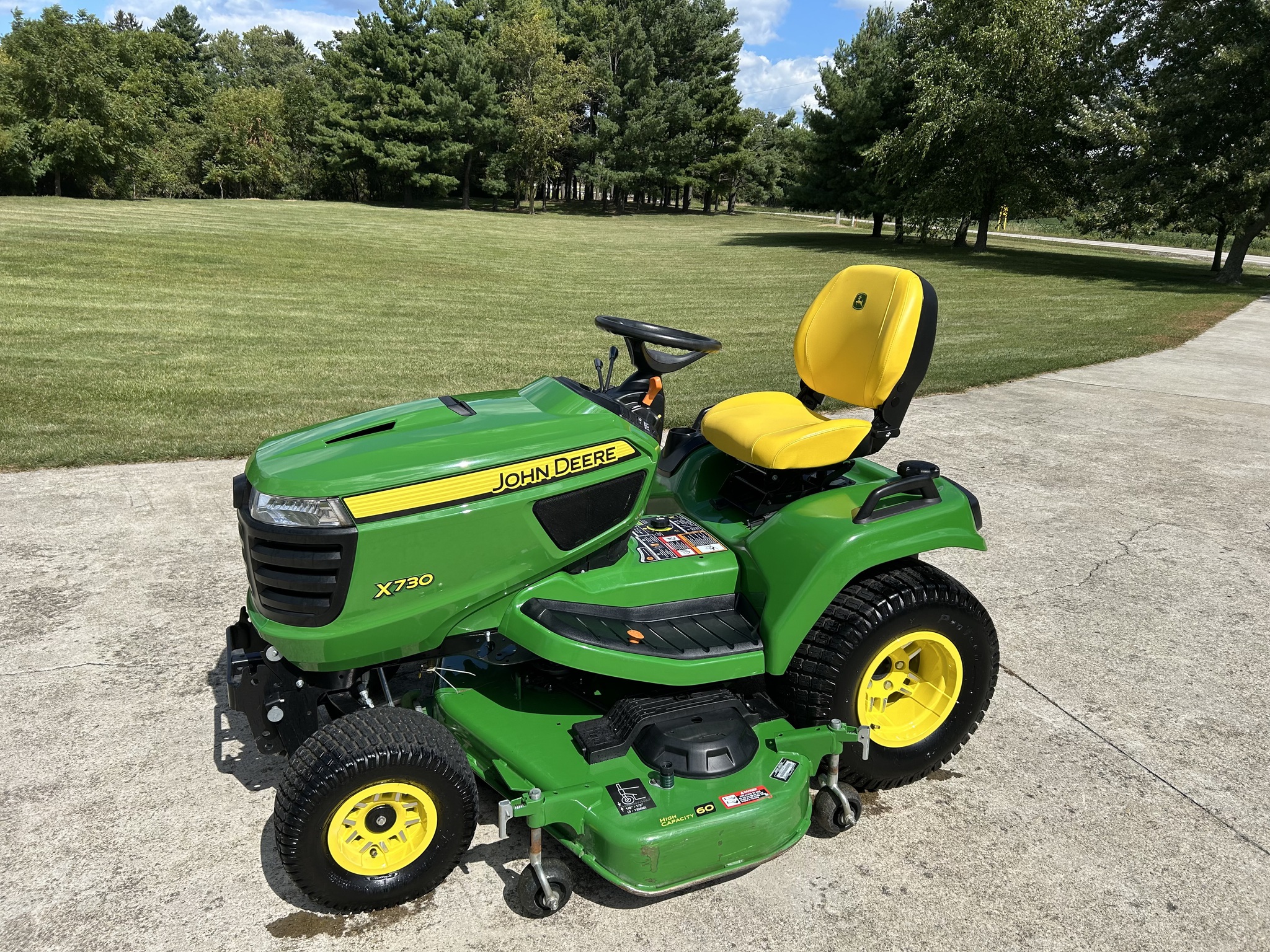 2023 John Deere X730 Image 1