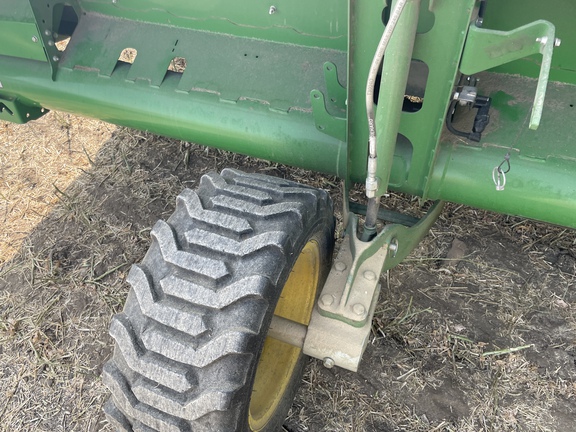 Used 2022 John Deere HD45R Combine Platforms at Horizon Ag & Turf in Vermilion, AB - Photo7