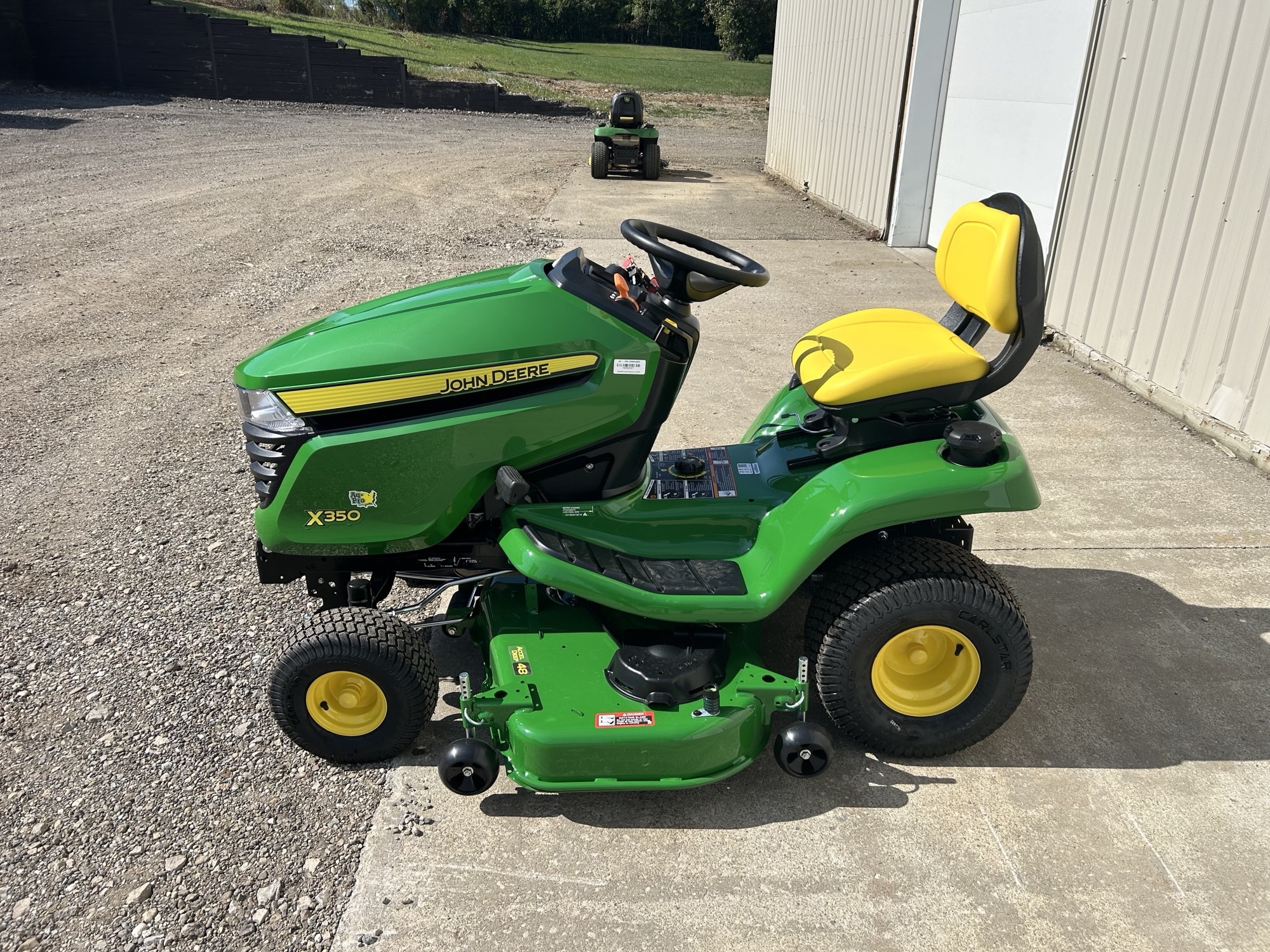 2025 John Deere X350 Image 8