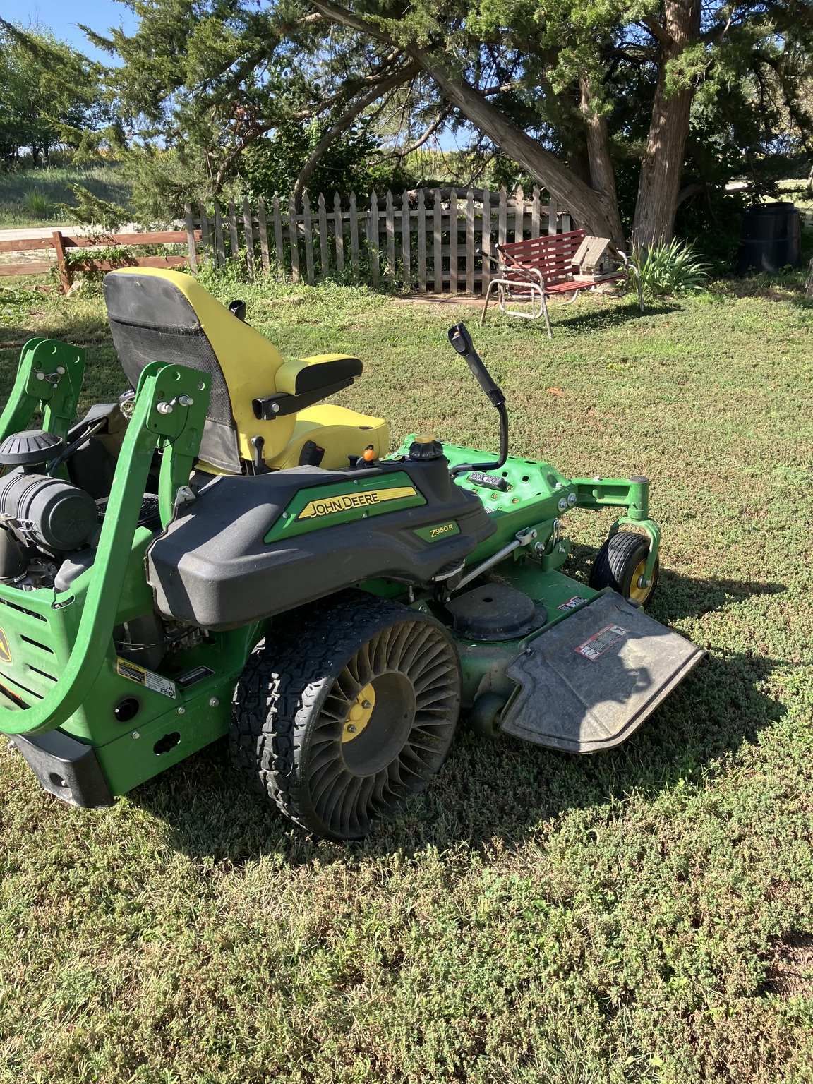 2022 John Deere Z950R Image 3