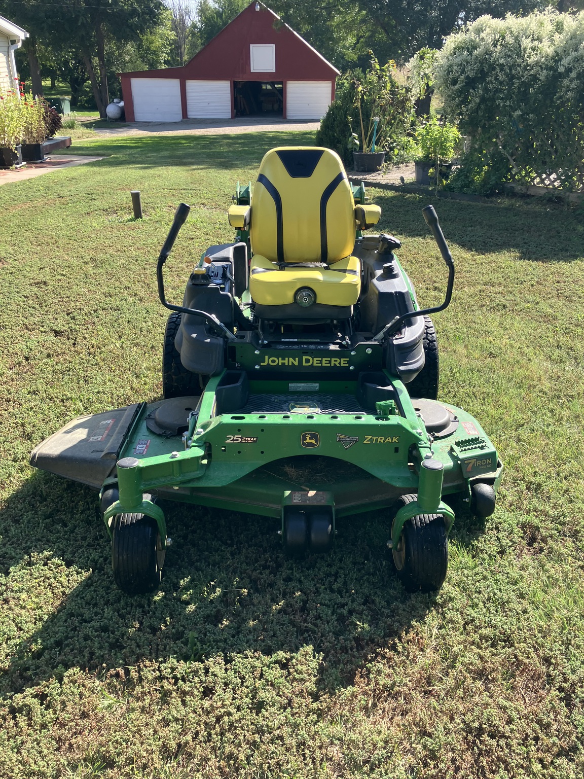 2022 John Deere Z950R Image 2