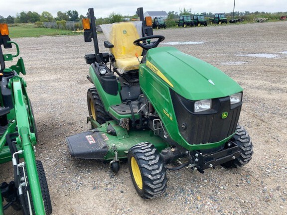 Photo of 2021 John Deere 1025R