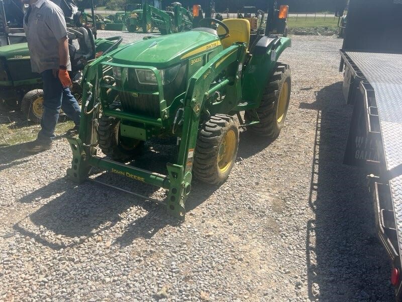 2019 John Deere 3043D Image 1
