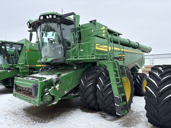  John Deere X9 1000