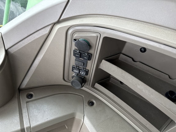 Used 2025 John Deere X9 1000 Combines at Horizon Ag & Turf in Lloydminster, AB - Photo19