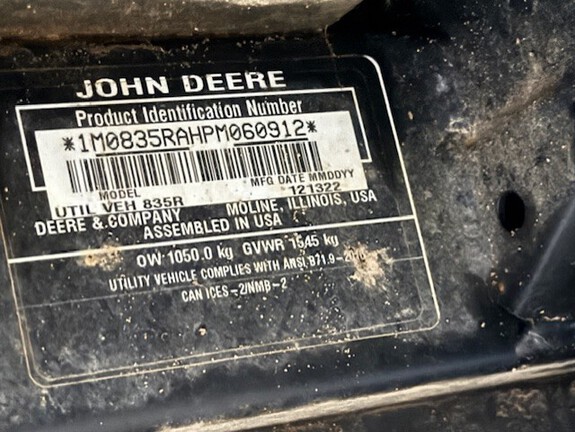 Photo of 2023 John Deere XUV 835R