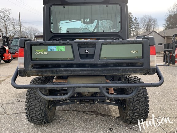 Photo of 2023 John Deere XUV 835R