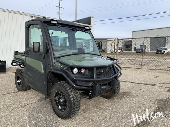 Photo of 2023 John Deere XUV 835R