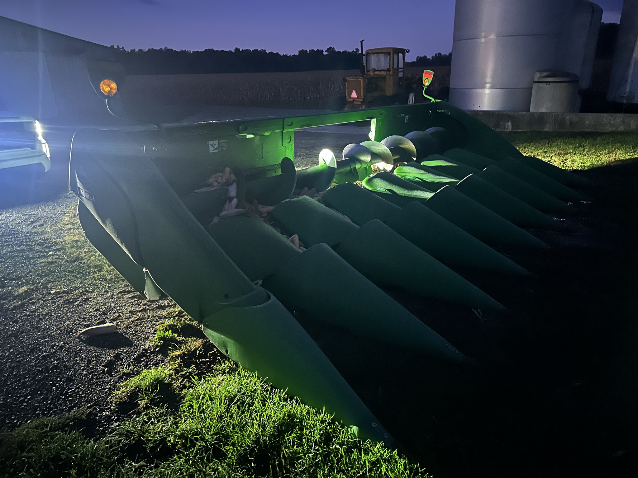 2013 John Deere 608C Image 1