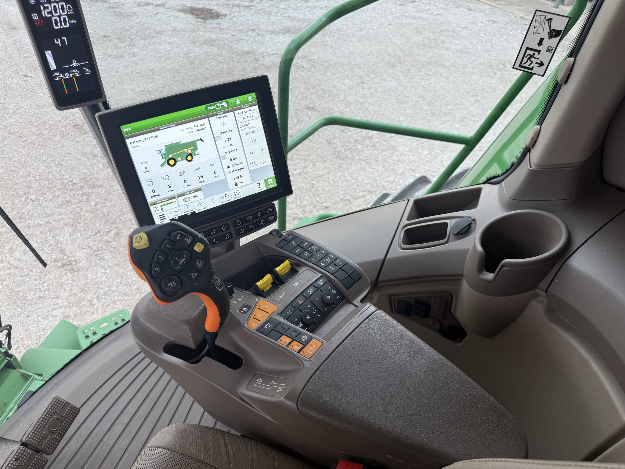  2018 John Deere S780 at Heritage Tractor in Pontiac, IL