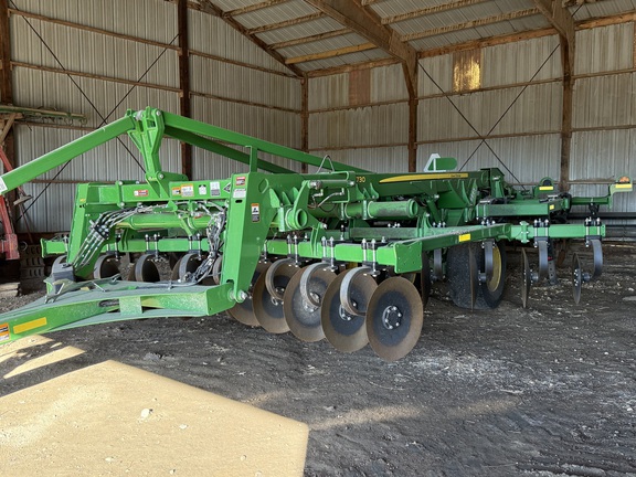  John Deere 2730