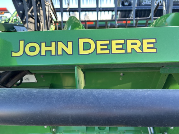 Used 2025 John Deere HDR 40 Combine Platforms at Horizon Ag & Turf in Wetaskiwin, AB - Photo2