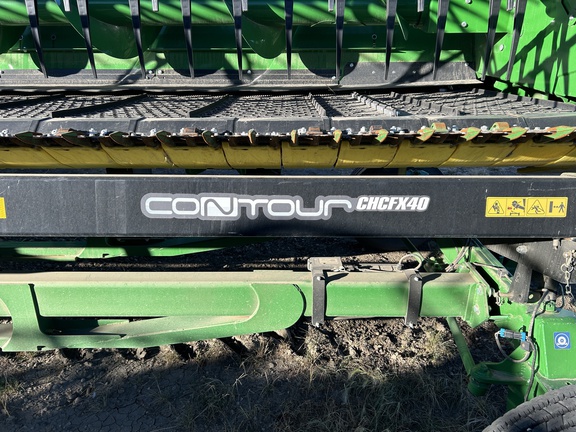 Used 2025 John Deere HDR 40 Combine Platforms at Horizon Ag & Turf in Wetaskiwin, AB - Photo4