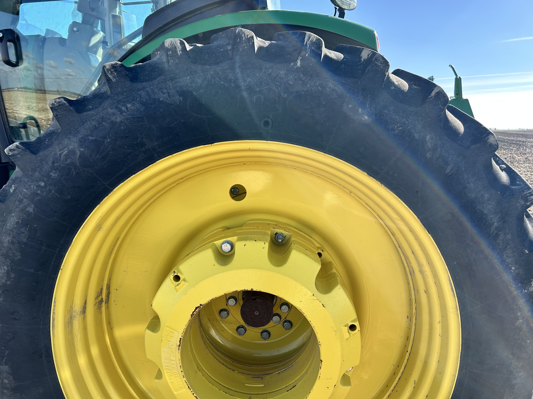 2019 John Deere 8320R Image 10