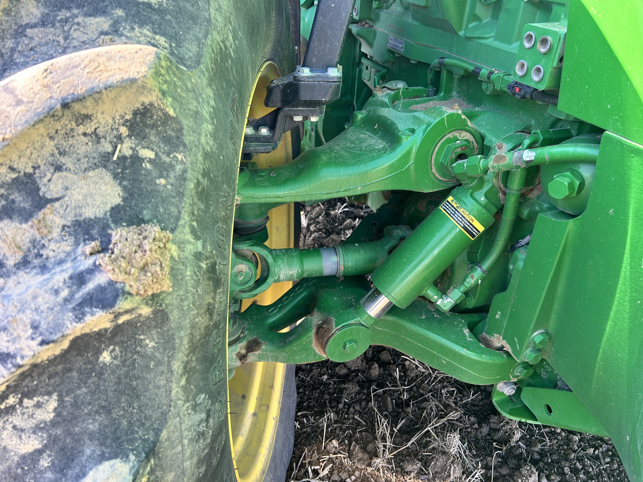 2019 John Deere 8320R Image 12
