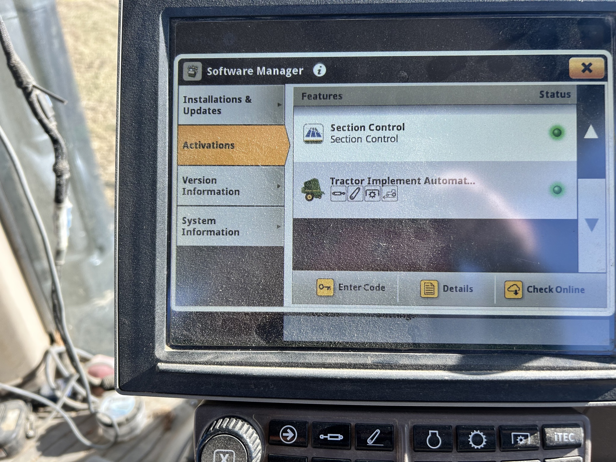 2019 John Deere 8320R Image 23