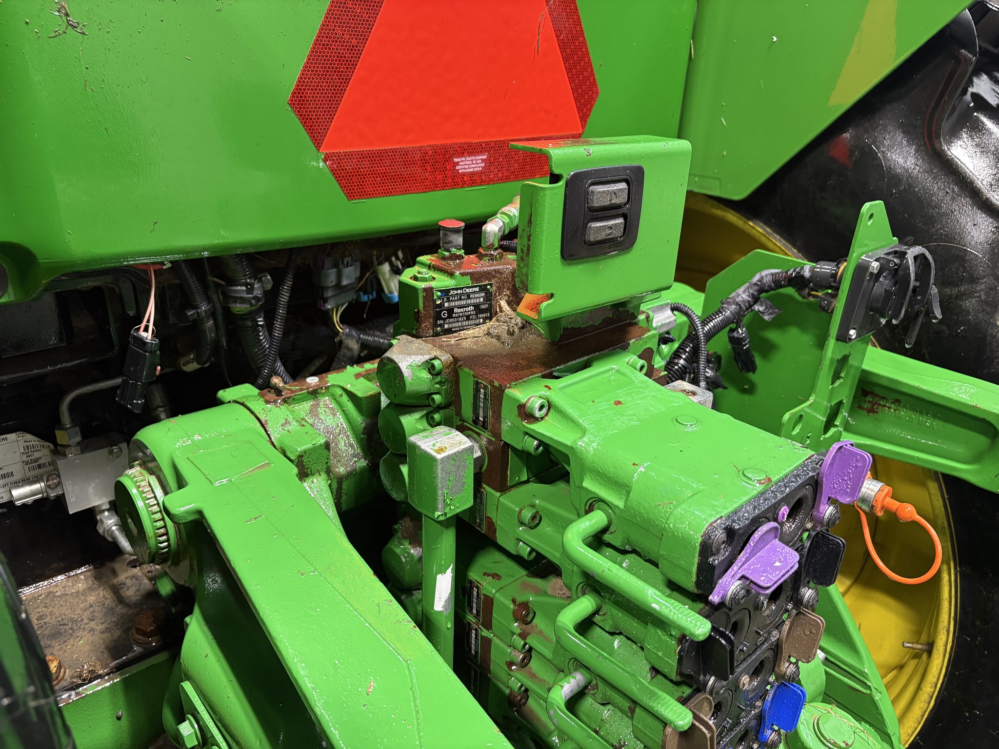 2019 John Deere 8320R Image 26