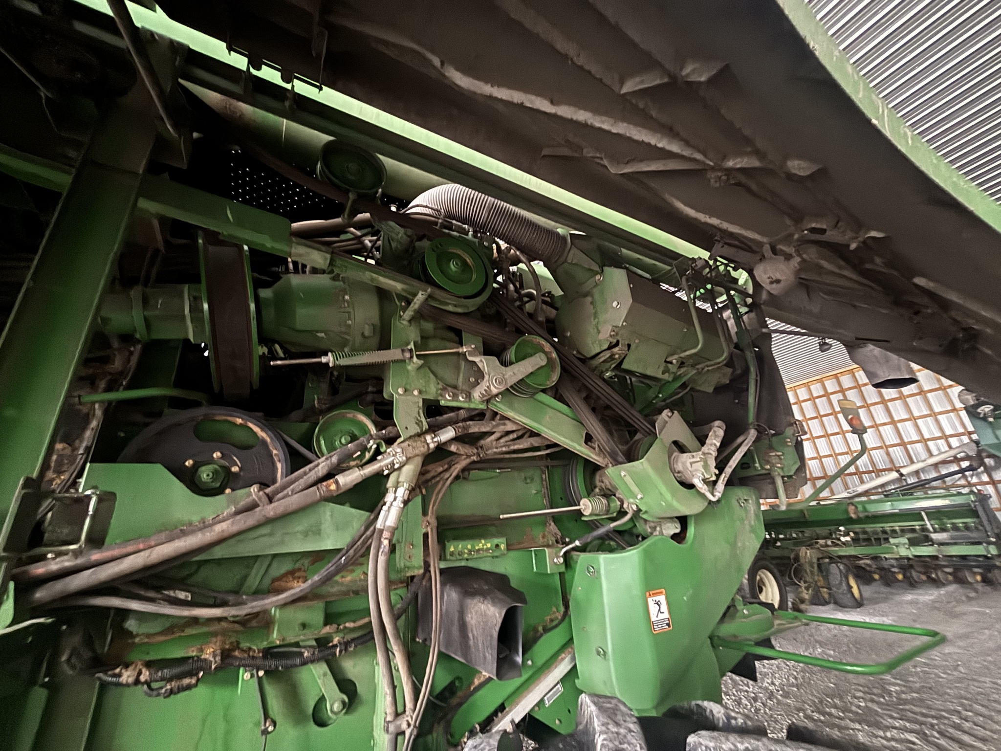 2013 John Deere S670 Image 12