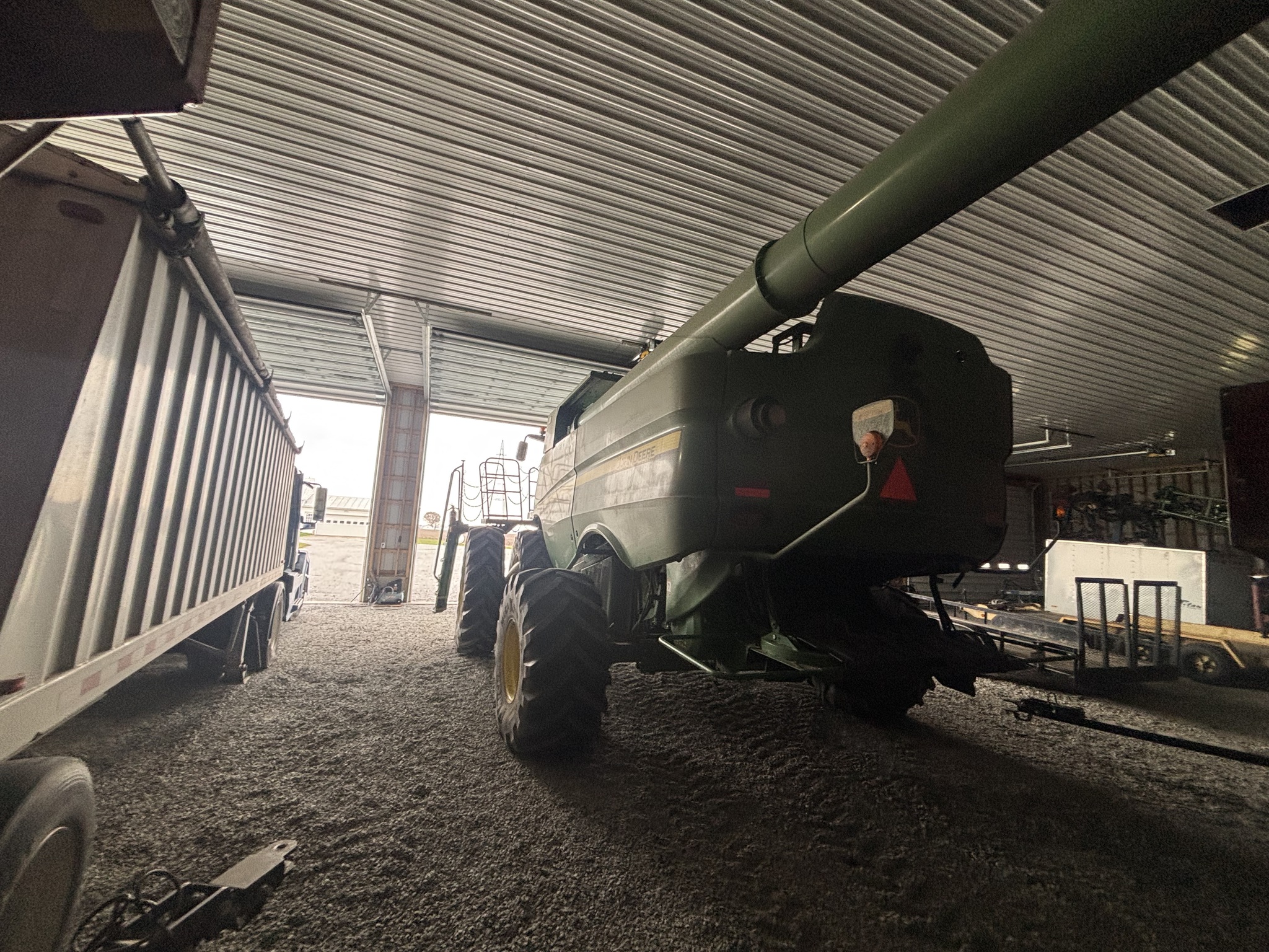 2013 John Deere S670 Image 5