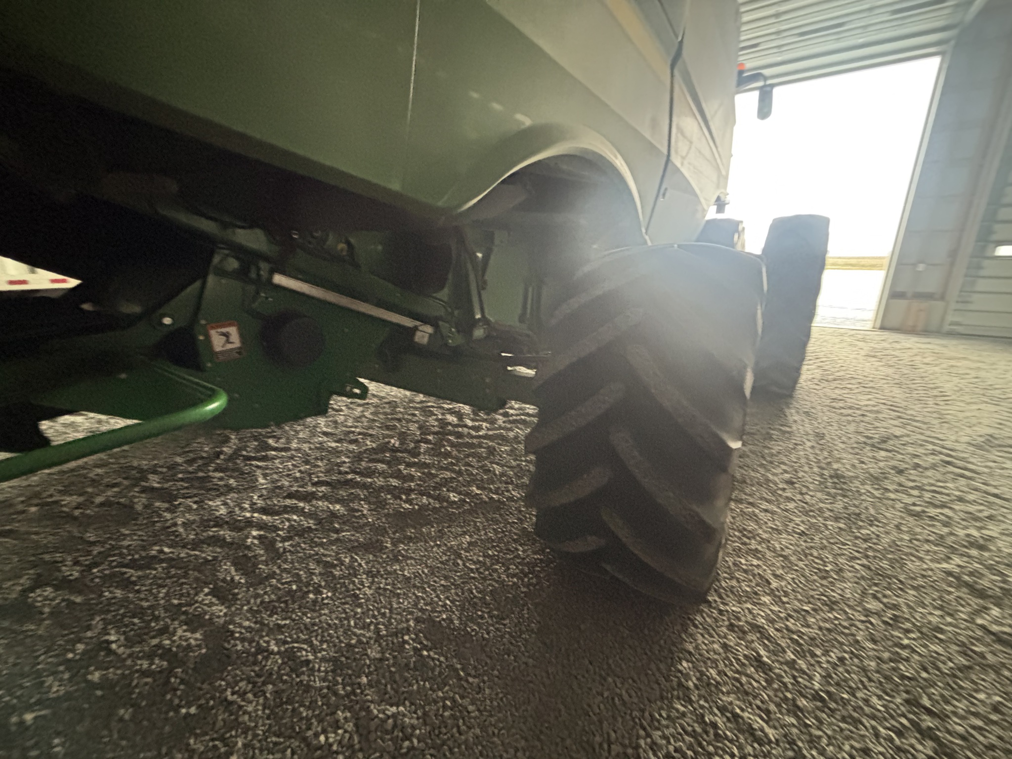 2013 John Deere S670 Image 14