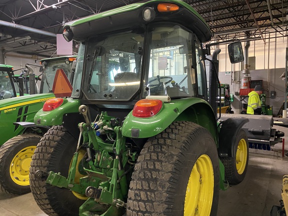 2015 John Deere 5085M - Photo6