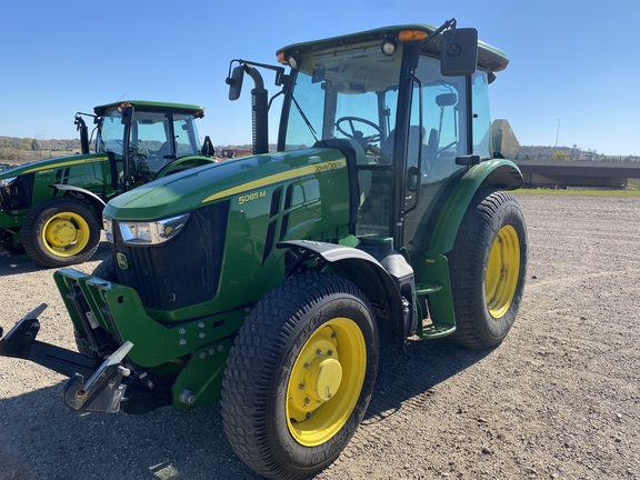  John Deere 5085M