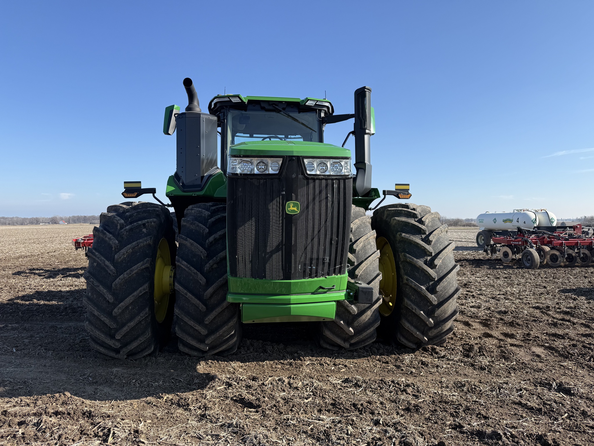  2025 John Deere 9R 540 at Heritage Tractor in Nevada, MO