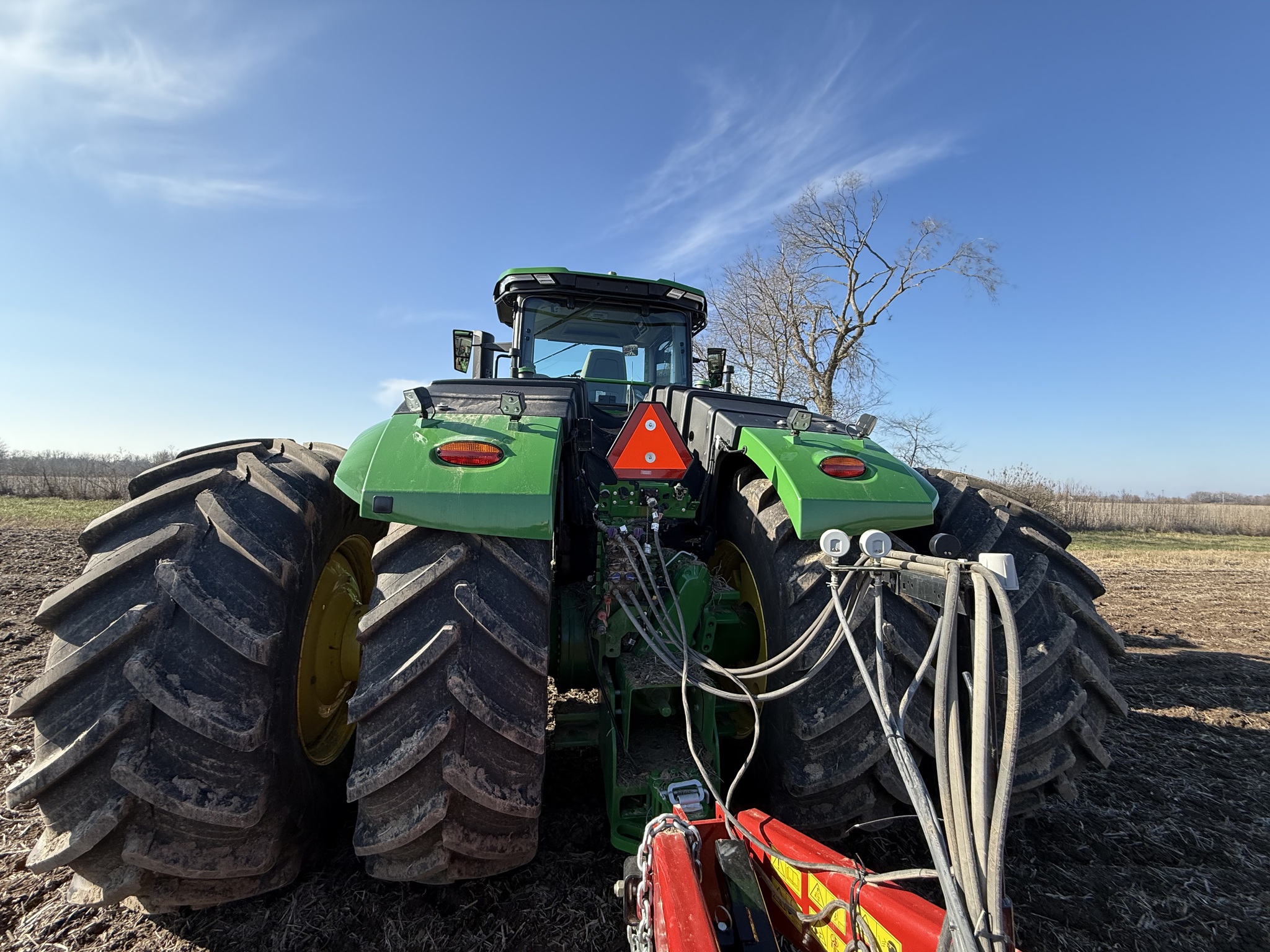  2025 John Deere 9R 540 at Heritage Tractor in Nevada, MO